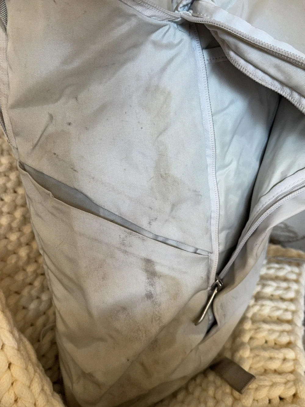 The North Face Light Gray Men’s Backpack - Minimal Urban Pack